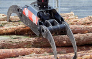 Chwytaki do drewna jako niezastąpione wsparcie w leśnictwie chwytaki do drewna